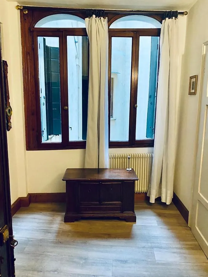 Hesperia Apartment Treviso 0*,  Italy